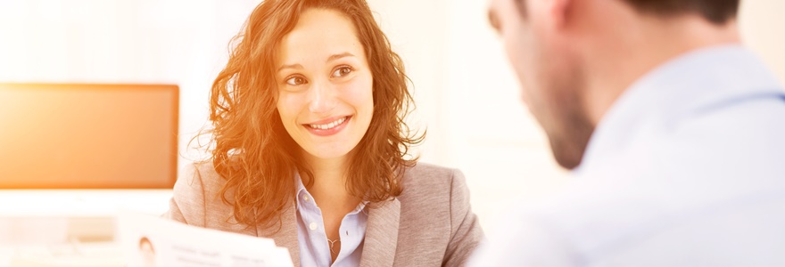 como se comportar em uma entrevista de emprego