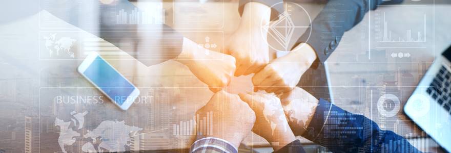 Business,Advisory,Team,Collaborate,Analyzes,Company's,Annual,Financial,Statements.,Balance