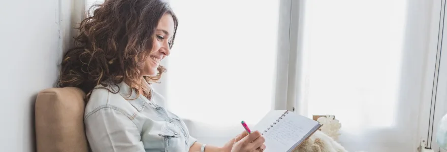 Como-o-hábito-de-escrever-um-diário-ajuda-a-reprogramar-a-mente
